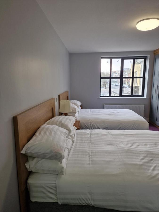 Home Inn 阿斯隆 外观 照片
